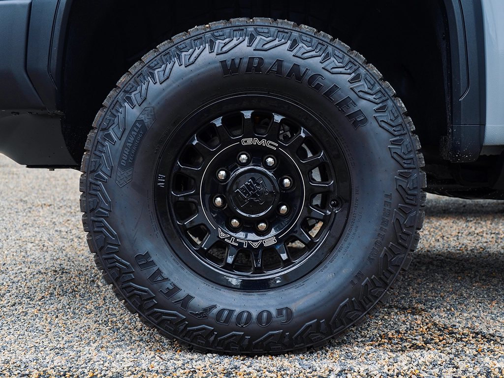 2024 GMC Sierra 2500HD AT4X in Right hand Drive front wheel and tyre