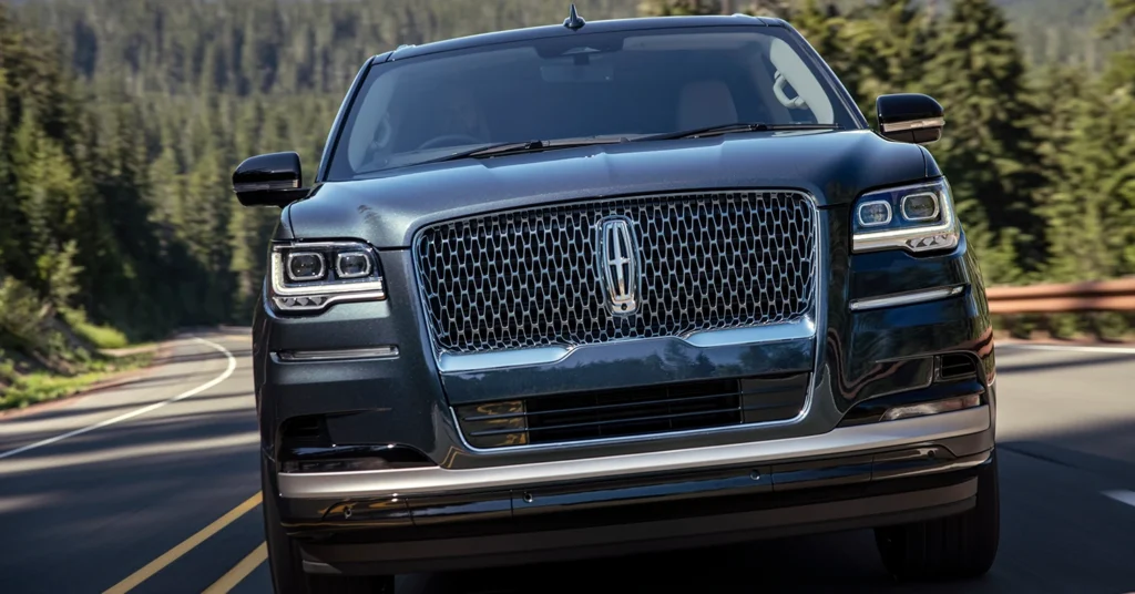 2023 lincoln navigator in right hand drive by autogroup