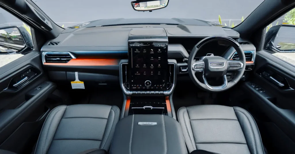 2025 Yukon Denali Ultimate Dashboard