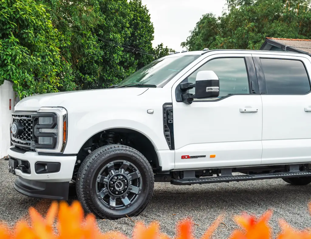 Ford Super duty F 450 Front Wheel