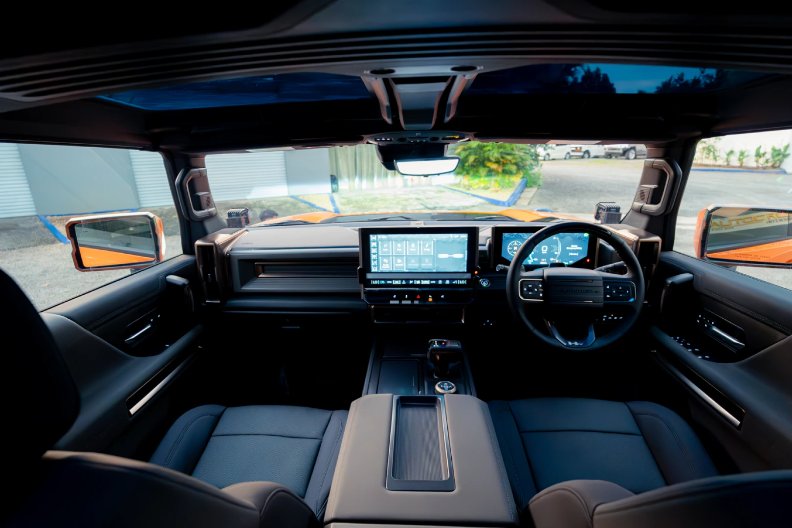 2025 GMC Hummer EV Dashboard (2)