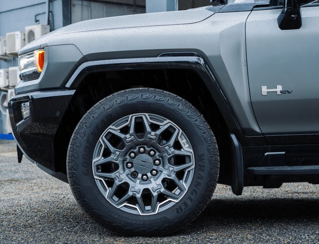 2025 Hummer EV Rear Wheel
