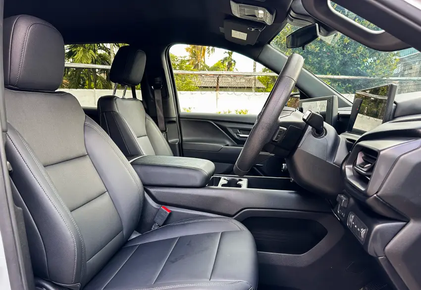 2026 Chev Silverado EV Right hand Drive Interior Dashboard 