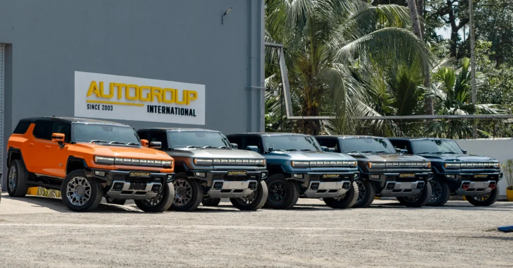Set of hummers - In front of AGI (1)
