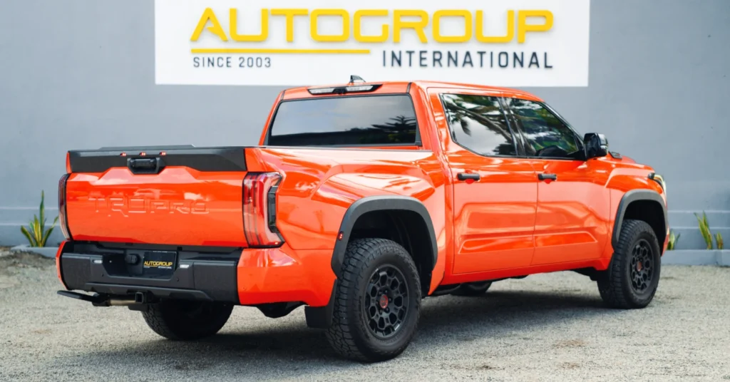 Toyota Tundra - Side profile