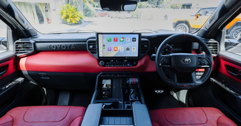 Toyota Tundra - White - RHD Dashboard