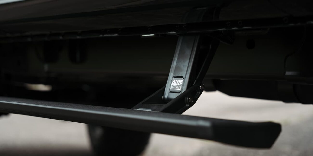 Truck retractable running board close-up