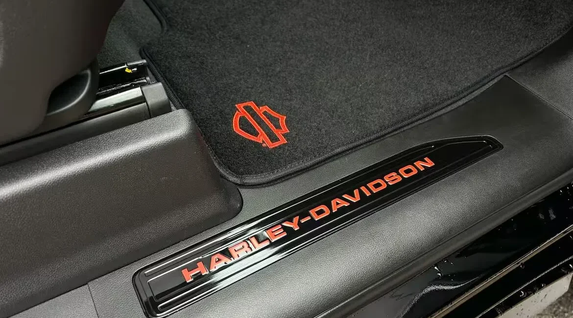 Harley-Davidson car floor mat and door sill